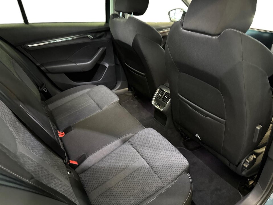 Skoda Octavia 1,4 TSi iV Combi DSG 5d