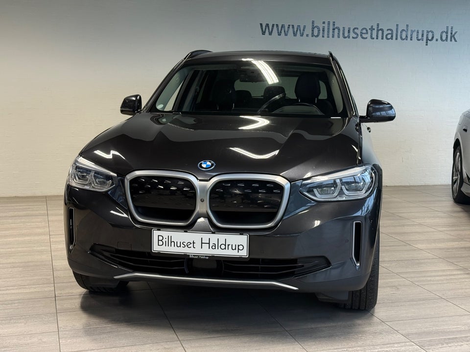 BMW iX3 Charged 5d