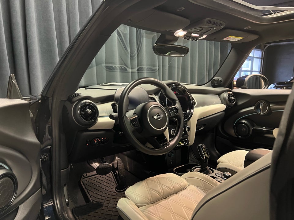 MINI Cooper SE Yours Trim 3d