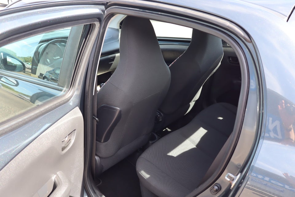 Citroën C1 1,0 VTi Street+ 5d