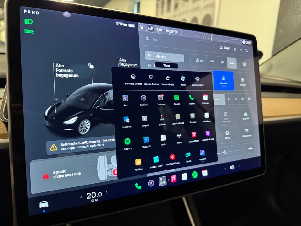 Tesla Model 3 Long Range AWD 4d