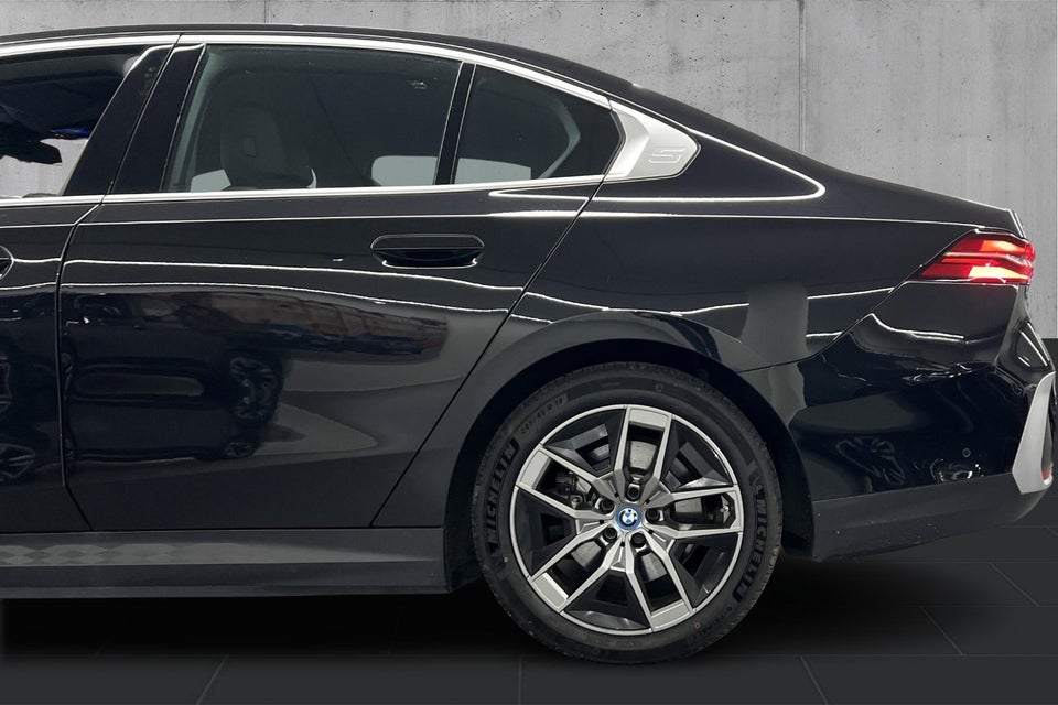BMW i5 eDrive40 Sport Line 4d
