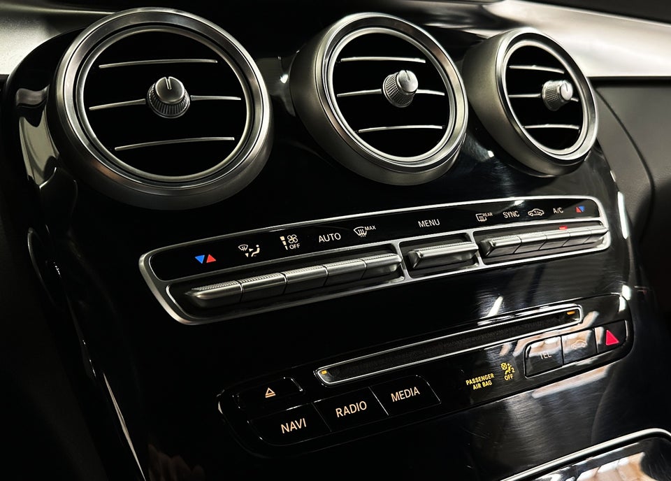 Mercedes C180 1,6 Coupé aut. 2d