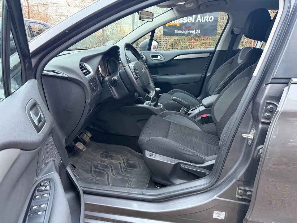 Citroën C4 1,6 BlueHDi 100 Feel 5d