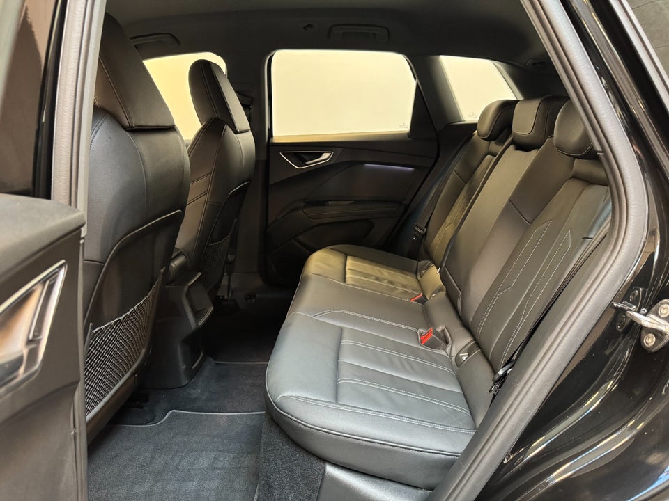 Audi Q4 e-tron 50 S-line quattro 5d