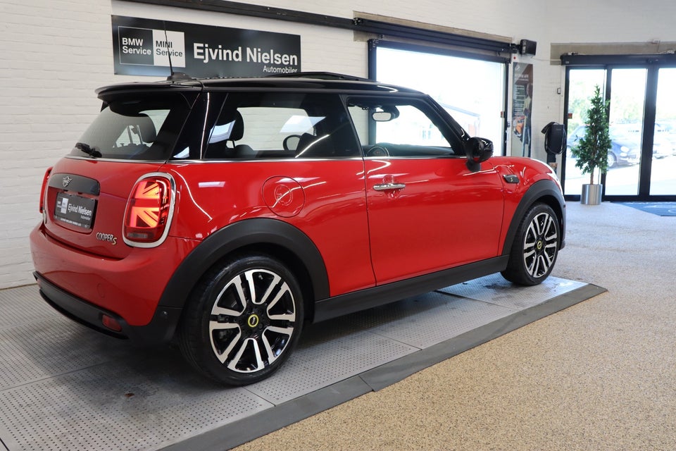 MINI Cooper SE Edition Premium Plus 3d