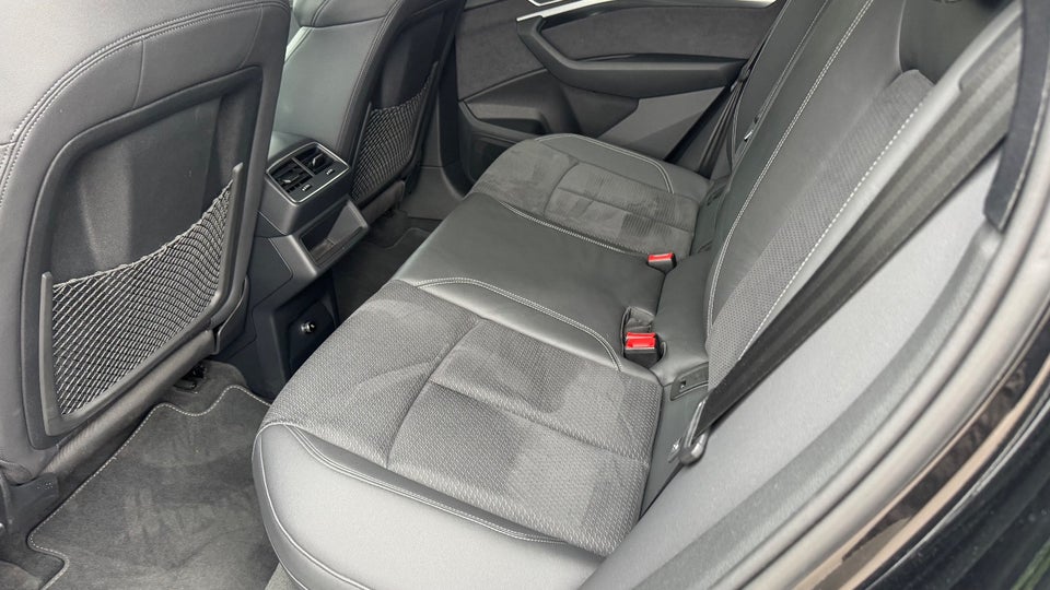 Audi e-tron 55 S-line quattro 5d