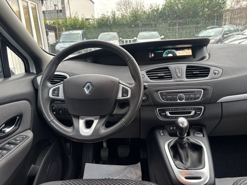 Renault Scenic III 1,5 dCi 95 Authentique 5d