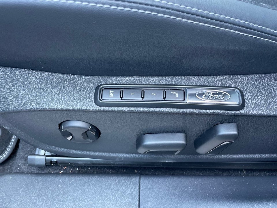 Ford Capri 77 Premium Extended Range 5d