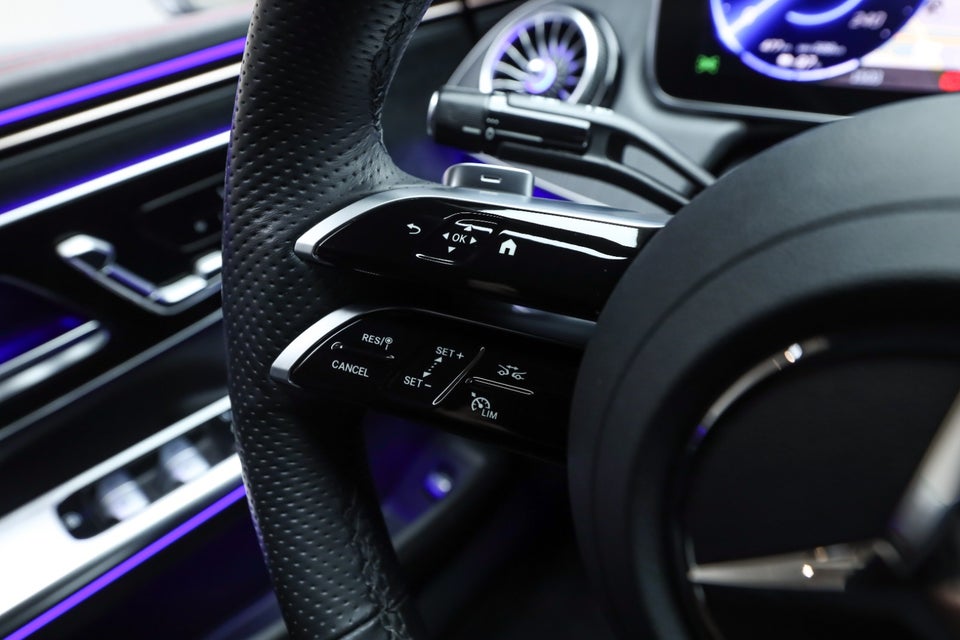 Mercedes EQE350 AMG Line 4d