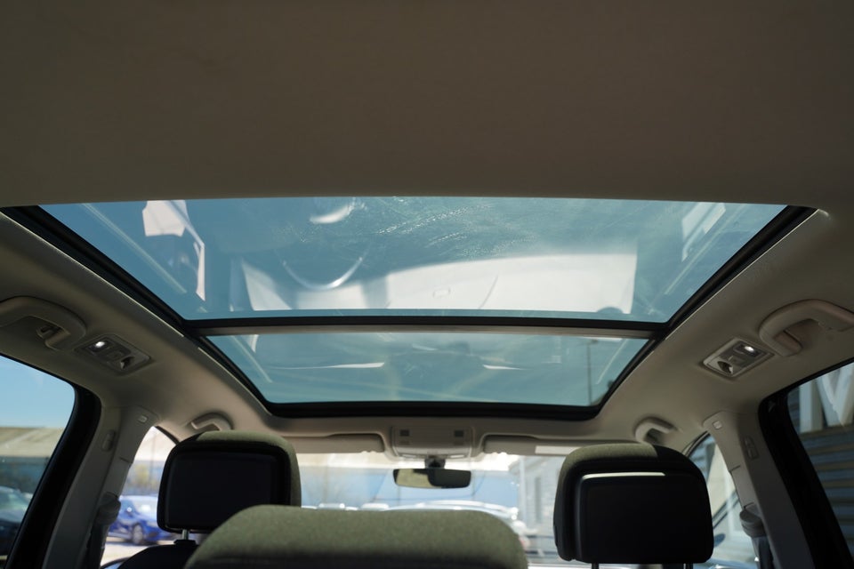 VW Touran 2,0 TDi 190 Highline DSG 7prs 5d