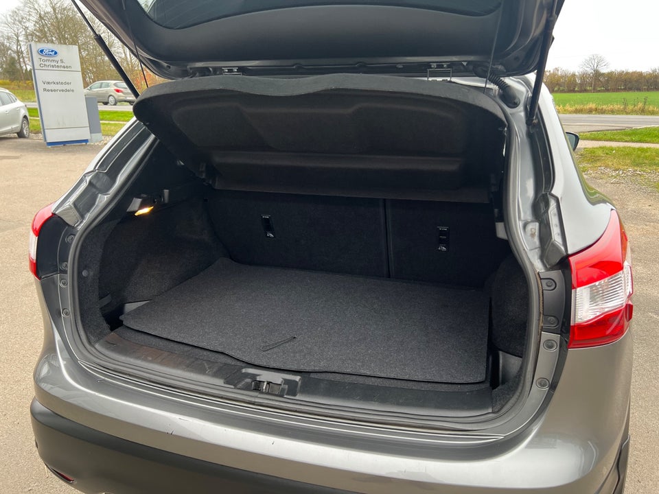 Nissan Qashqai 1,2 Dig-T 115 N-Connecta 5d