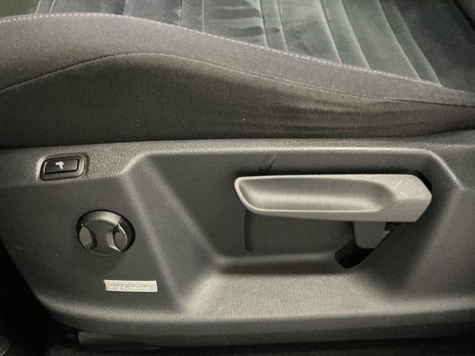 VW Touran 1,8 TSi 180 Highline DSG 7prs 5d