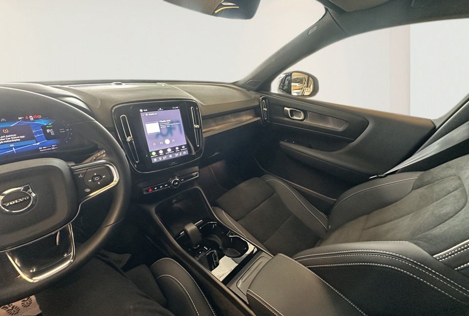 Volvo XC40 P6 ReCharge Plus 5d