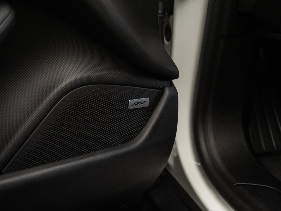 Porsche Taycan Performance+ 4d