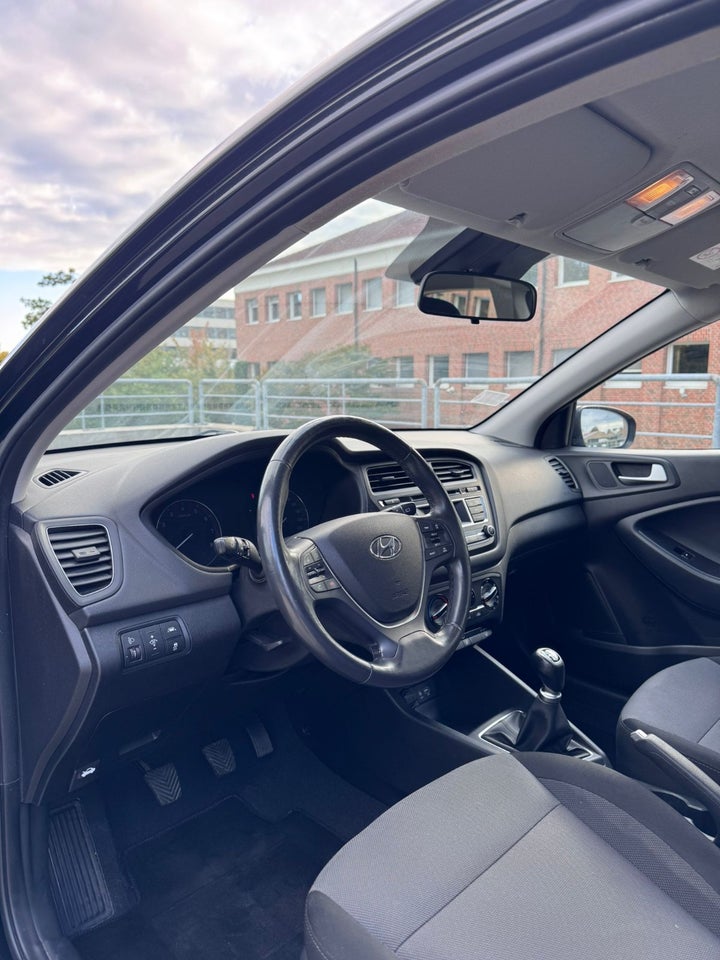 Hyundai i20 1,25 Vision 5d