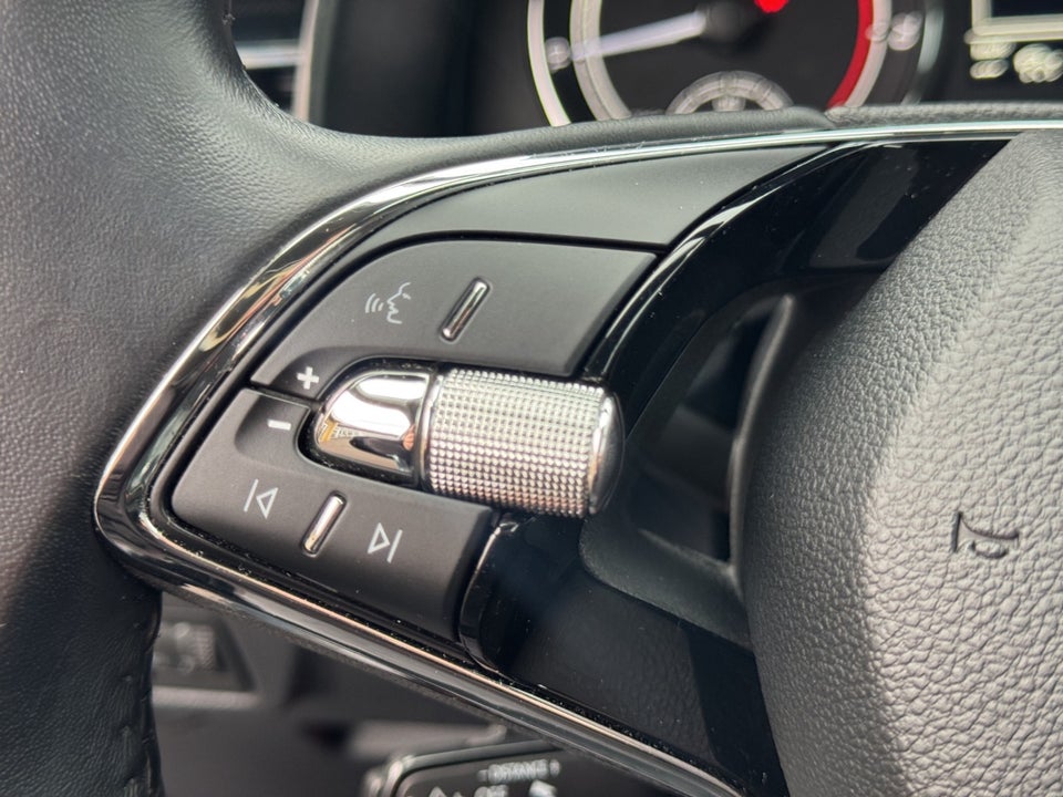 Skoda Scala 1,0 TSi 110 Dynamic DSG 5d