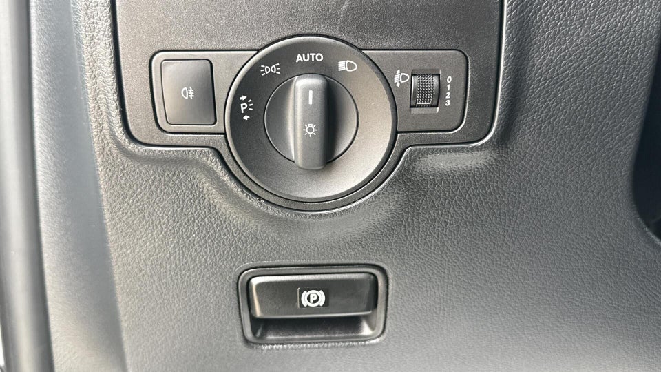 Mercedes Vito 114 2,0 CDi Kassevogn aut. L RWD