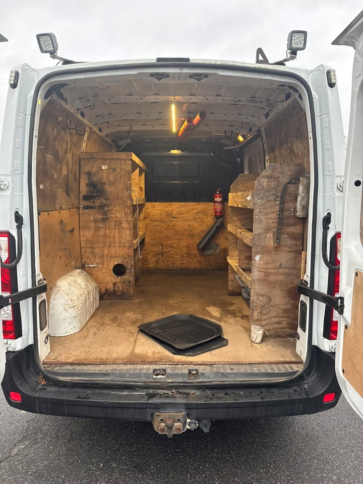 Nissan NV400 2,3 dCi 110 L1H1 Comfort Van 5d