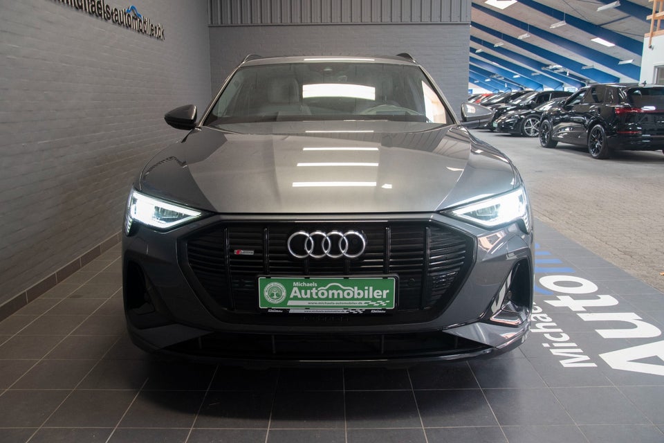 Audi e-tron 55 S-line quattro 5d