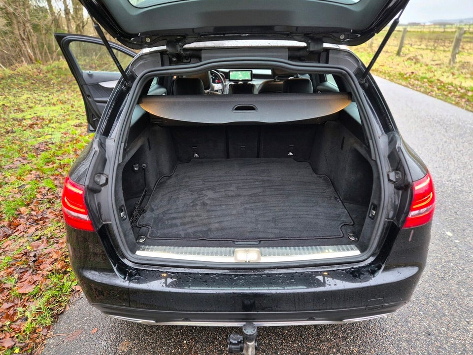 Mercedes C220 d 2,0 AMG Line stc. aut. 5d