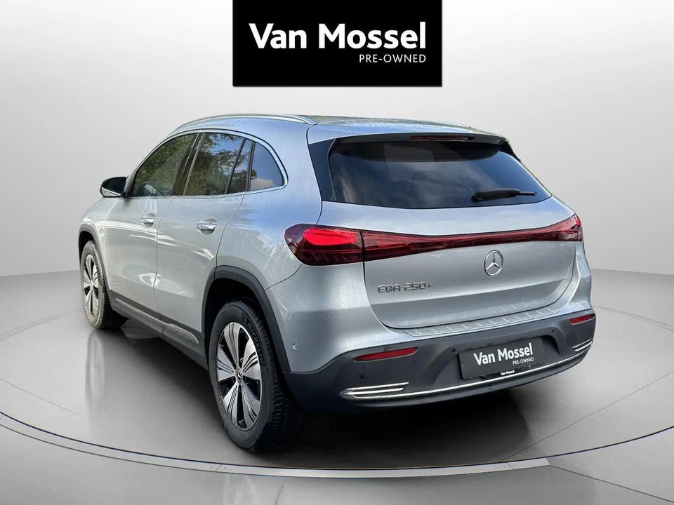 Mercedes EQA250+ Progressive Advance 5d