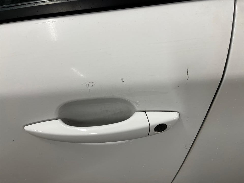 Peugeot 2008 1,5 BlueHDi 130 Allure Pack EAT8 5d