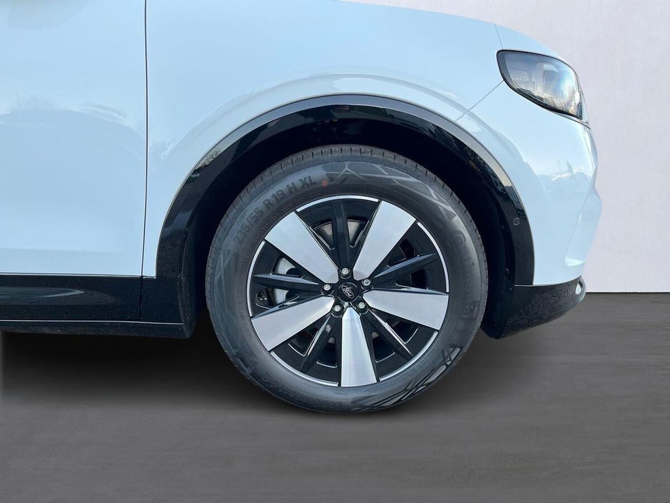 Ford Capri 77 Select Extended Range 5d