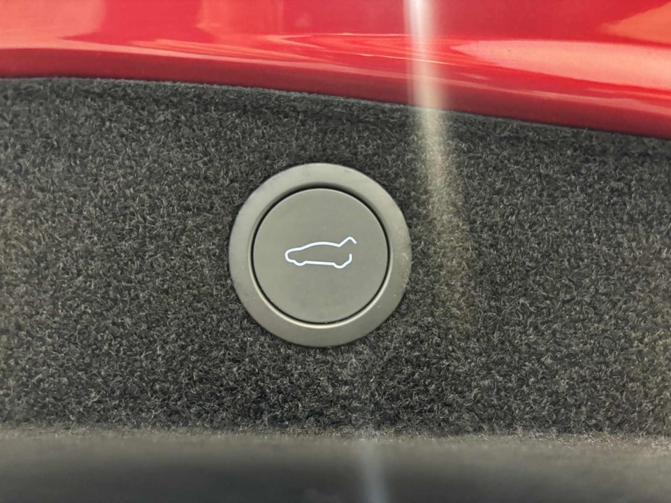 Tesla Model 3 Long Range AWD 4d