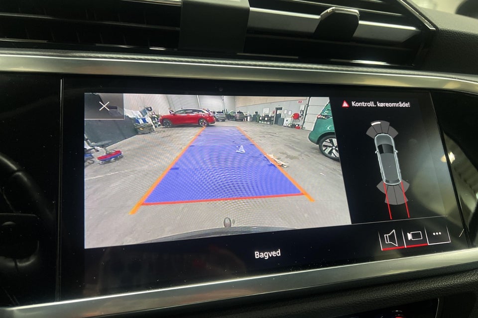 Audi Q3 35 TFSi Advanced Prestige S-tr. 5d