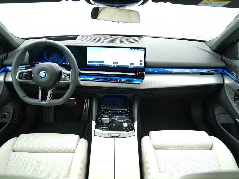 BMW i5 eDrive40 Touring Fully Charged M-Sport 5d