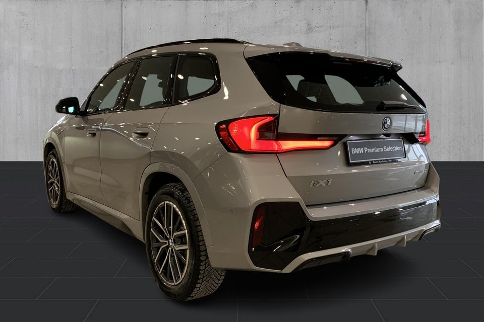 BMW iX1 eDrive20 Fully Charged 5d