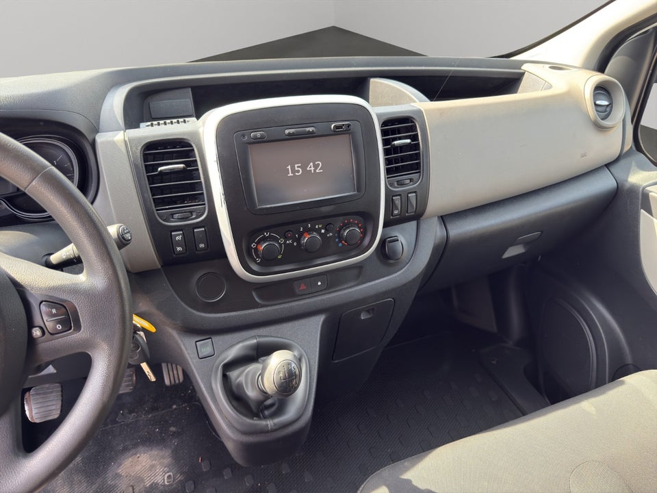 Renault Trafic T29 1,6 dCi 120 L2H1