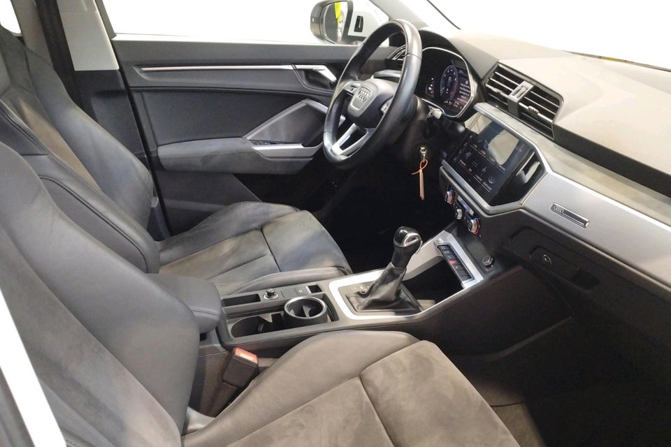 Audi Q3 45 TFSi e S-line plus S-tr. 5d