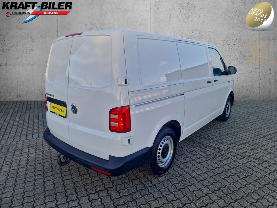 VW Transporter 2,0 TDi 114 Kassevogn kort BMT