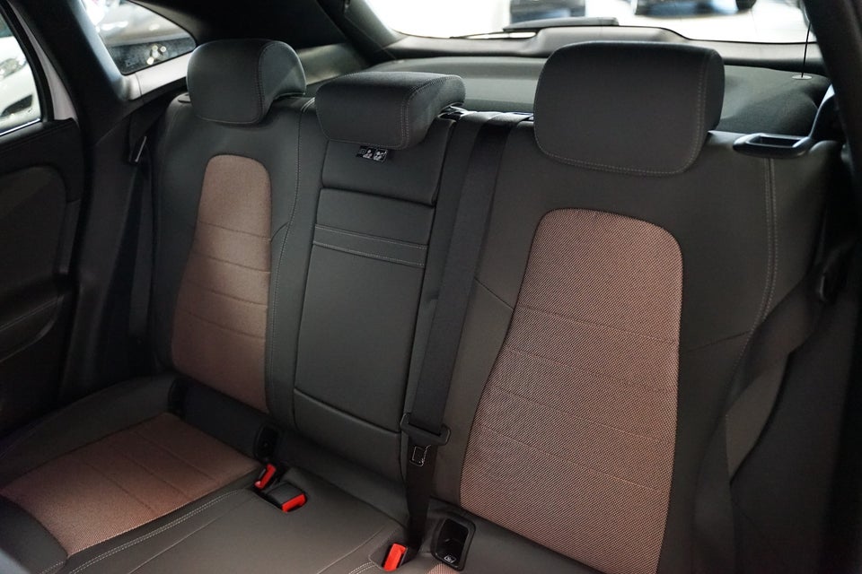 Mercedes EQA250+ Electric Art 5d