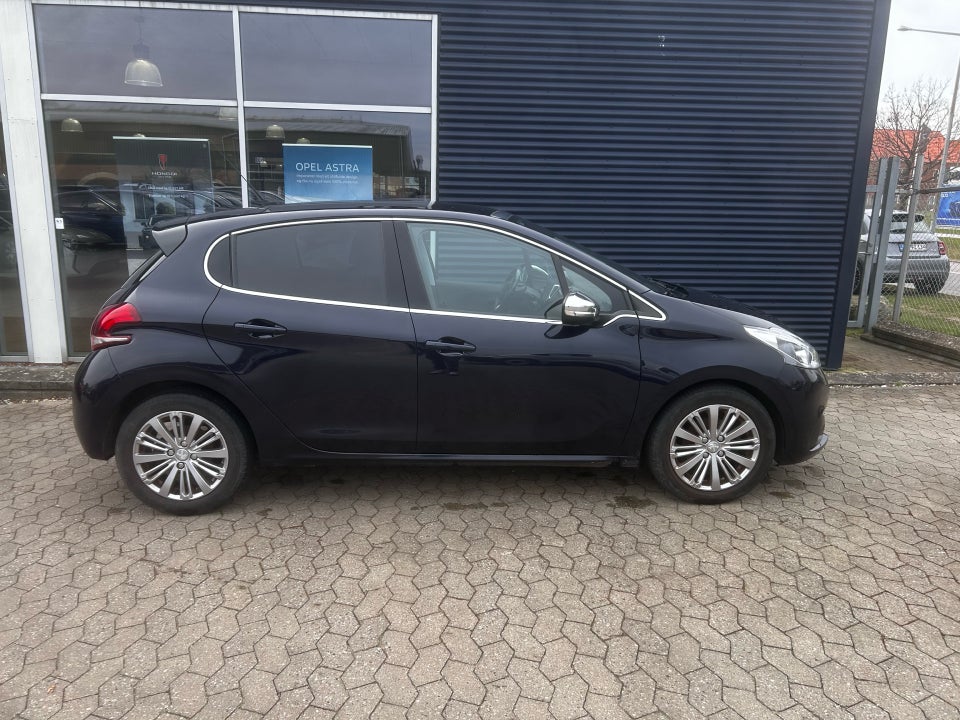 Peugeot 208 1,6 BlueHDi 100 Edition+ 5d