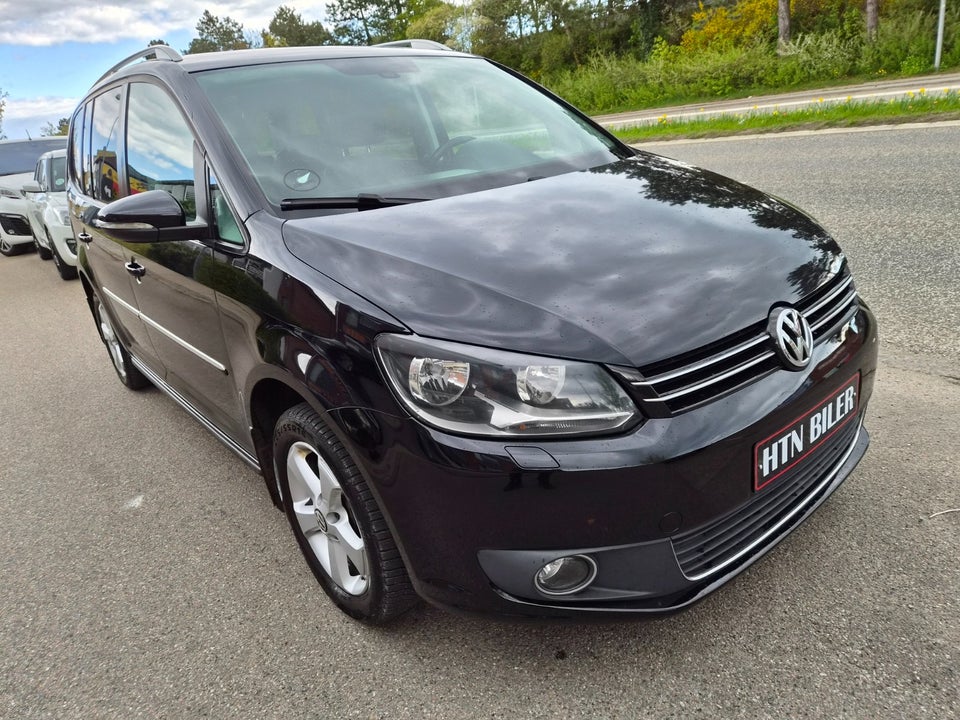 VW Touran 2,0 TDi 140 Comfortline DSG BMT 7prs 5d