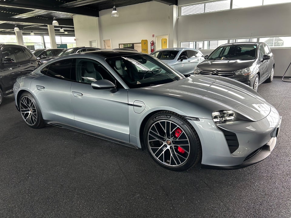 Porsche Taycan 4S Performance+ 4d