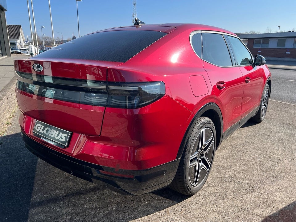 Ford Capri 77 Premium Extended Range 5d