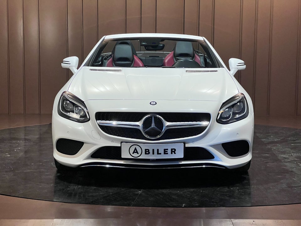 Mercedes SLC300 2,0 AMG Line aut. 2d