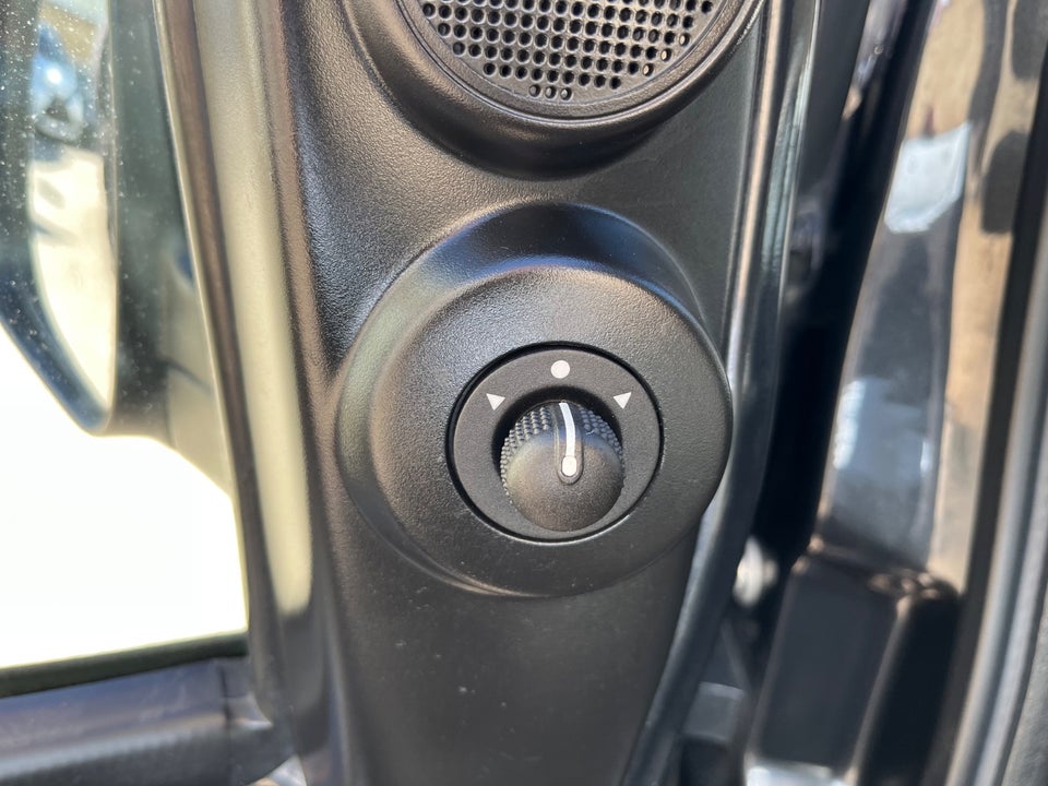 Fiat Fiorino 1,3 MJT 80 Professional Van 5d