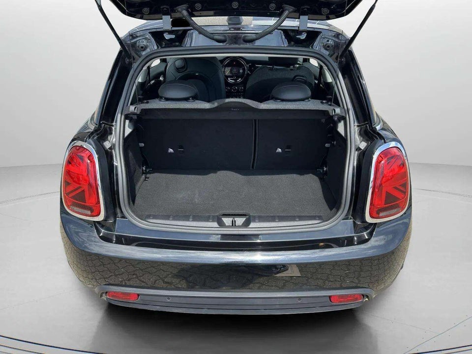 MINI Cooper SE Classic Trim 3d