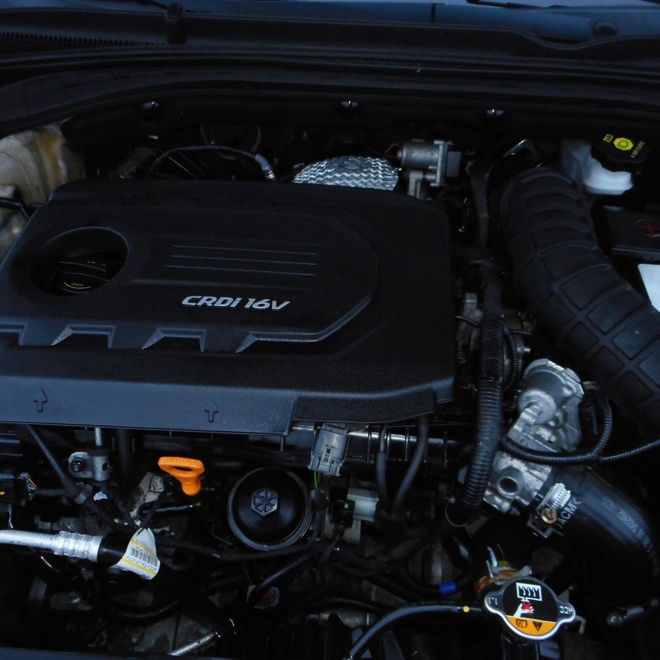 Hyundai i30 1,6 CRDi 110 Premium stc. 5d