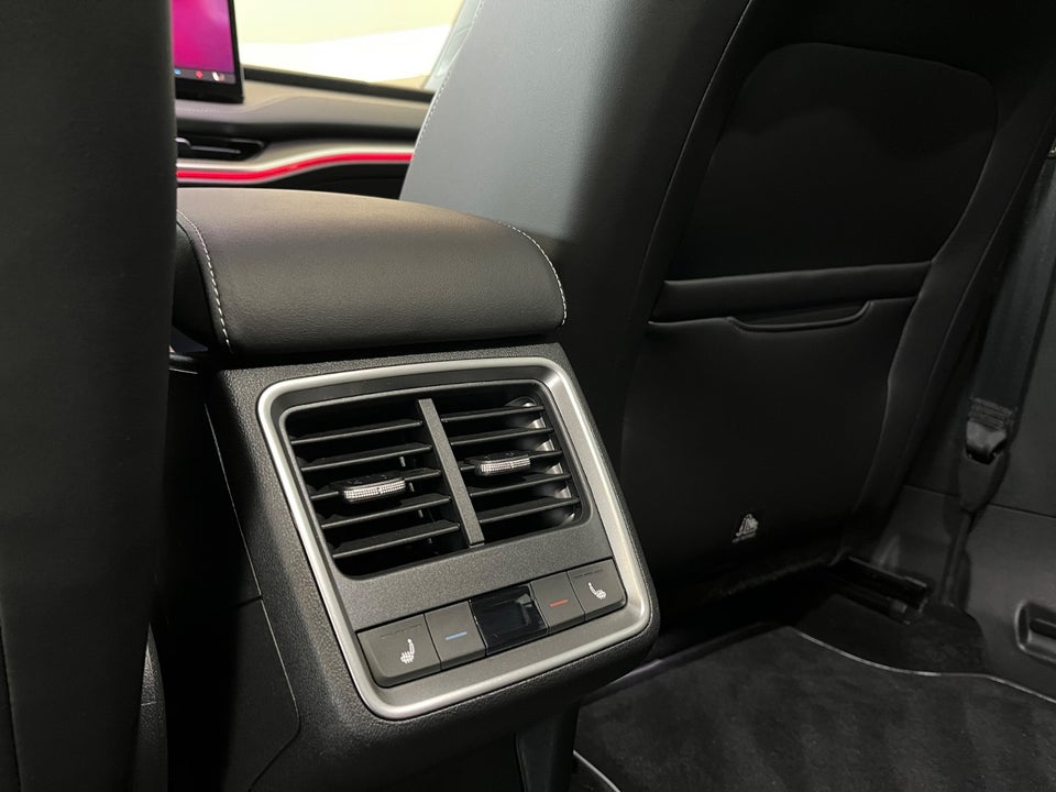 Skoda Enyaq 85 iV Sportline Advanced 5d