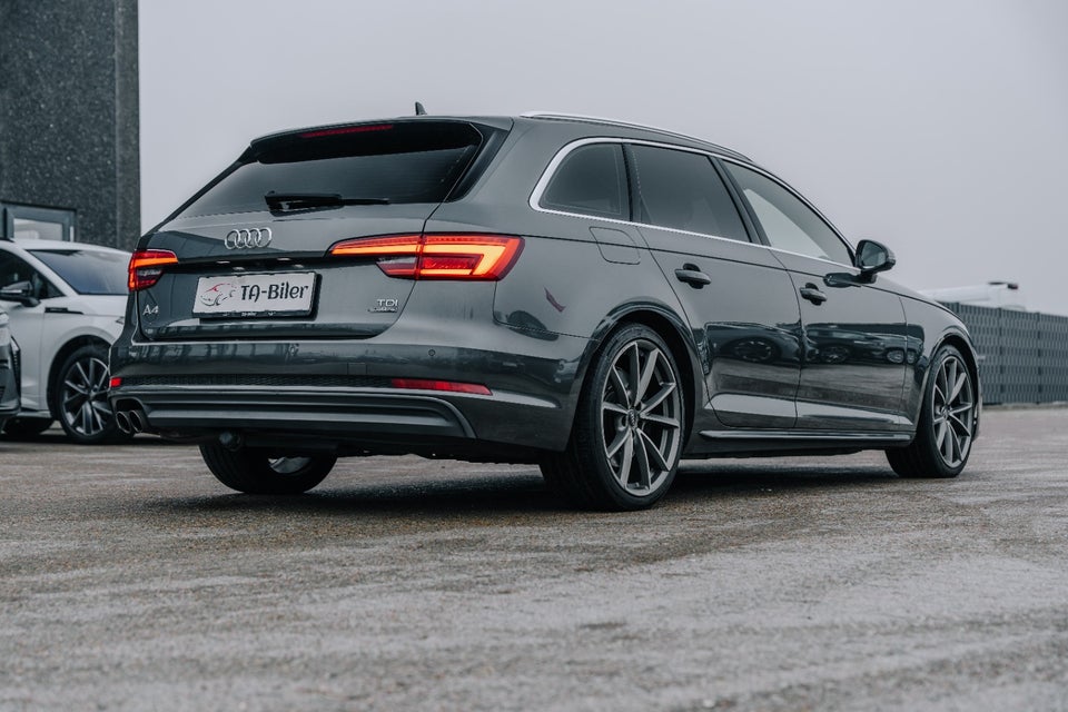 Audi A4 3,0 TDi 272 S-line Avant quattro Tiptr. 5d