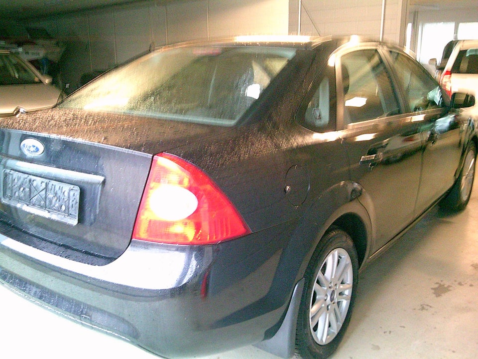 Ford Focus 1,6 Ghia Collection 4d