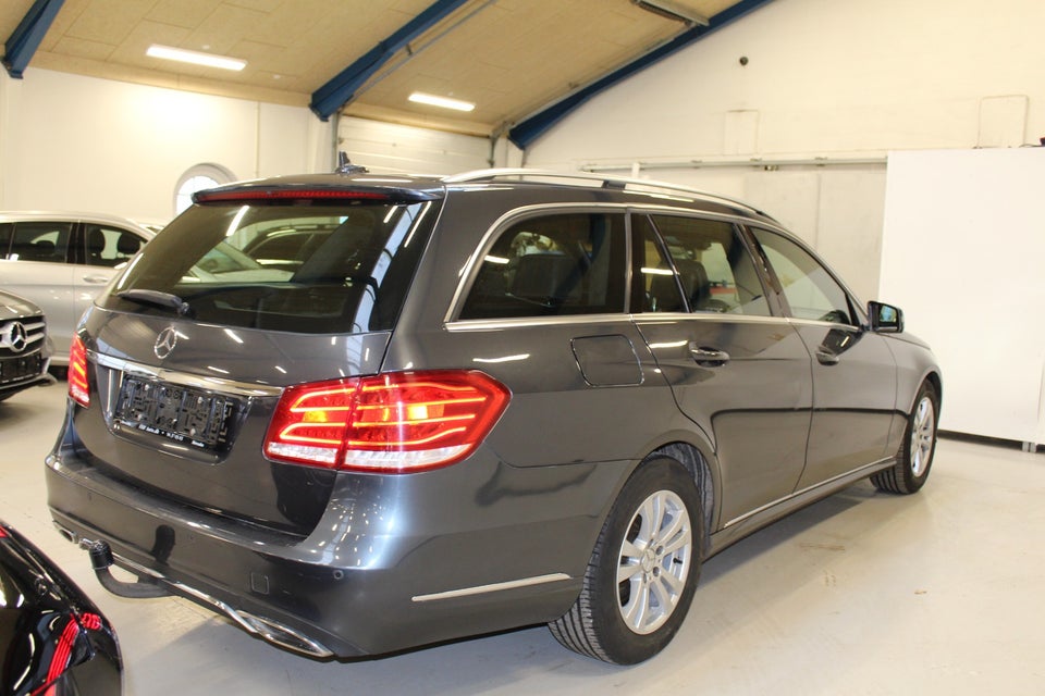 Mercedes E220 2,2 CDi Avantgarde stc. aut. 5d