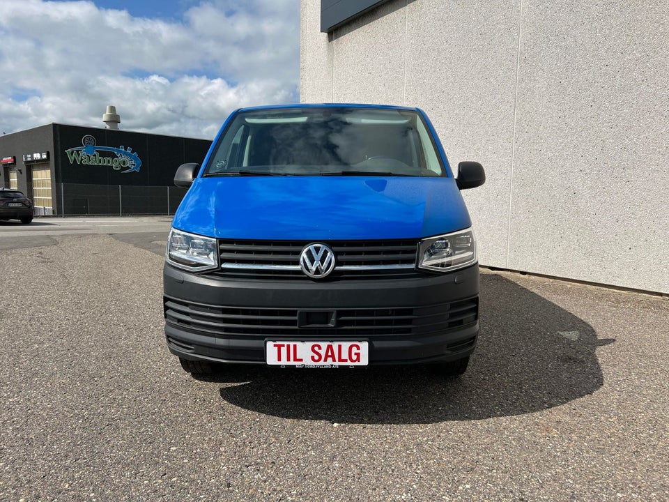 VW Transporter 2,0 TDi 150 Kassevogn DSG kort