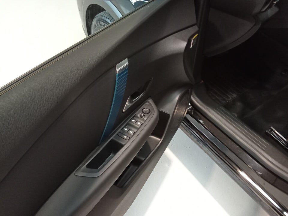 Citroën ë-C4 X 50 Palais Sky 4d